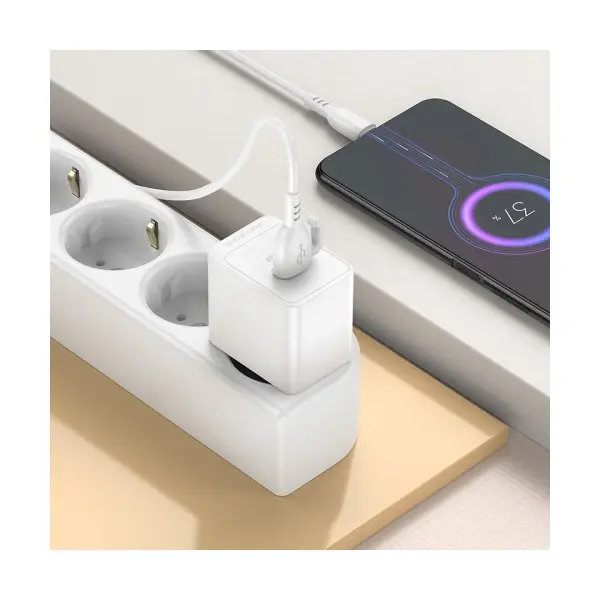 MR4_137603 Мережевий зарядний пристрій borofone bas12a erudite single port 18w, qc3.0, 1usb + micro, білий 
