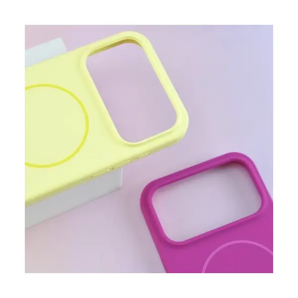 MR4_143247 Чохол silicone case with magsafe для iphone 17 antique, білий 