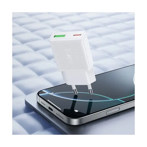 MR4_145310 Мережевий зарядний пристрій hoco n73 speed pd20w, qc3.0 ultra-thin charger (eu), білий HOCO